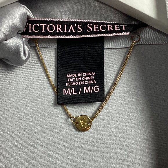 Victoria's Secret Short Robe Silver Gray M/L - Picture 4 of 9